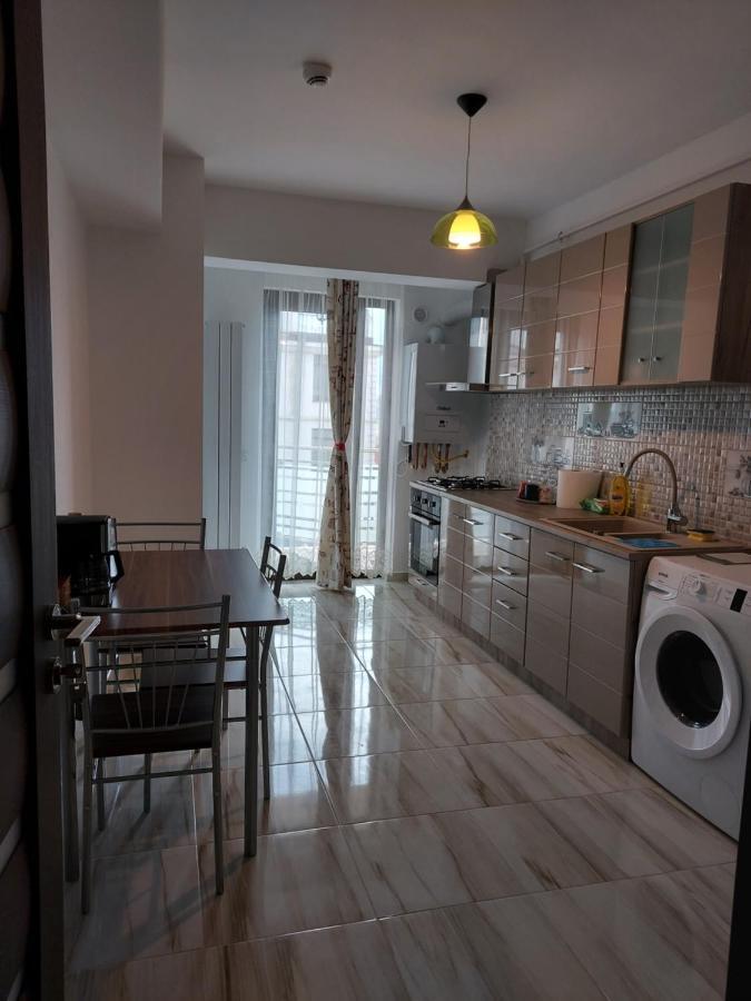 Bya Luxury Apartment Valea Lupului  Екстериор снимка