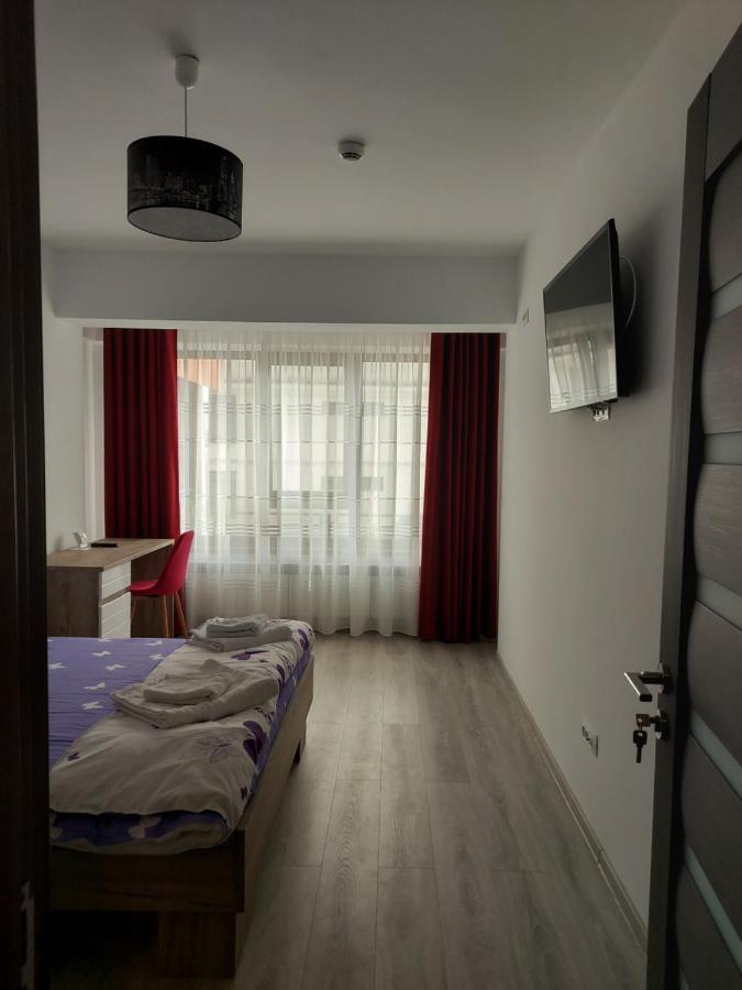 Bya Luxury Apartment Valea Lupului  Екстериор снимка