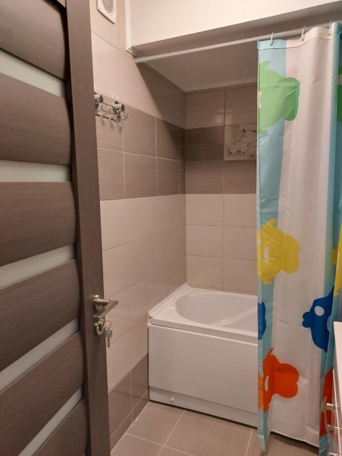 Bya Luxury Apartment Valea Lupului  Екстериор снимка