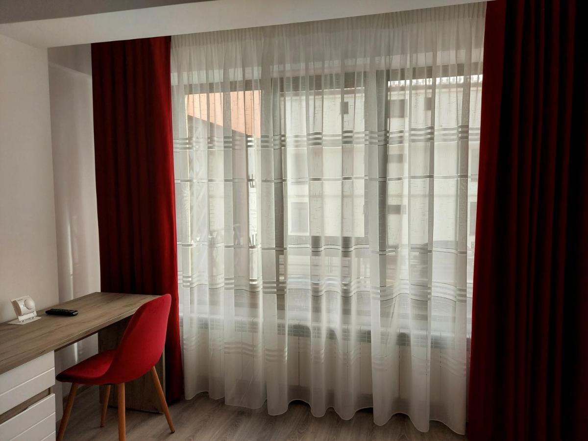 Bya Luxury Apartment Valea Lupului  Екстериор снимка